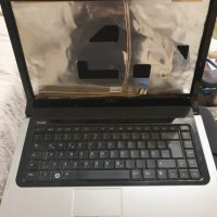 Продавам  лаптоп Dell 1555-на части 