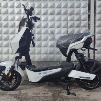 Електрически скутер 500 вата модел YCL бял цвят 20Ah батерия, снимка 2 - Мотоциклети и мототехника - 43728342