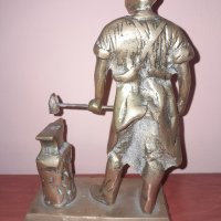 Стара масивна бронзова фигура на ковач, снимка 4 - Колекции - 43420705