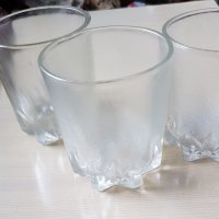 3 чаши мат 250 мл масивно стъкло запазени, снимка 1 - Чаши - 36618365