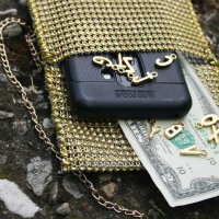 Чанти за телефон с  перли абитуриентски чанти. Булчински чанти, снимка 6 - Калъфи, кейсове - 29020145