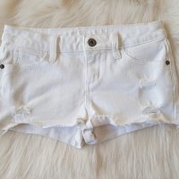Бели дънкови панталони размер С, снимка 4 - Къси панталони и бермуди - 26311846