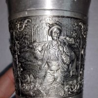 Немски релефни,калаено-сребърни чаши, снимка 1 - Антикварни и старинни предмети - 39304435