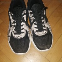 Дамски спортни обувки, снимка 3 - Маратонки - 40409731
