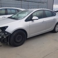 Опел астра 1.6дизел Opel Astra J 1.6diesel на части, снимка 1 - Автомобили и джипове - 44059250