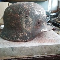 Шлем от Втората световна война М 35, снимка 1 - Антикварни и старинни предмети - 43805403