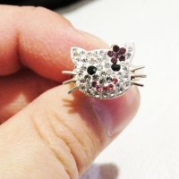 Дамски сребърен пръстен нежен и красив със сладко котенце, котка - цялото в камъни, снимка 1 - Пръстени - 32467292