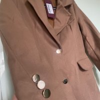 Дамско бежово палто, снимка 3 - Палта, манта - 43280392