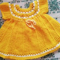 Ръчно плетиво, снимка 1 - Бебешки рокли - 32703916