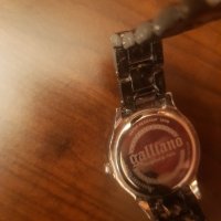 Часовник на Galliano , снимка 3 - Дамски - 38607087