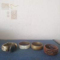 Стари гривни,фигурално орнаментирана,седефена и дървена., снимка 1 - Антикварни и старинни предмети - 36125651