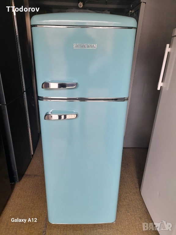 Ретро хладилник Severin RKG 8934 , снимка 1