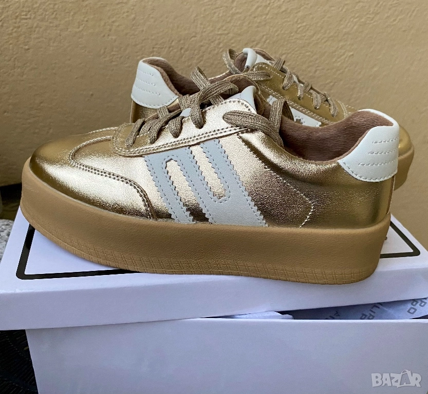 НОВИ Златни дамски кецове  естествена кожа — 37 , снимка 1