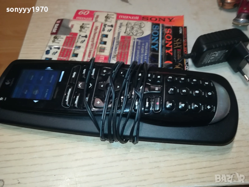 logitech remote+battery+charger-комплект 2608251916, снимка 1