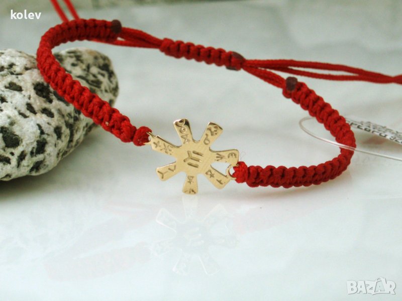 Златна фигура РОЗЕТАТА ОТ ПЛИСКА в гривна червен конец, снимка 1