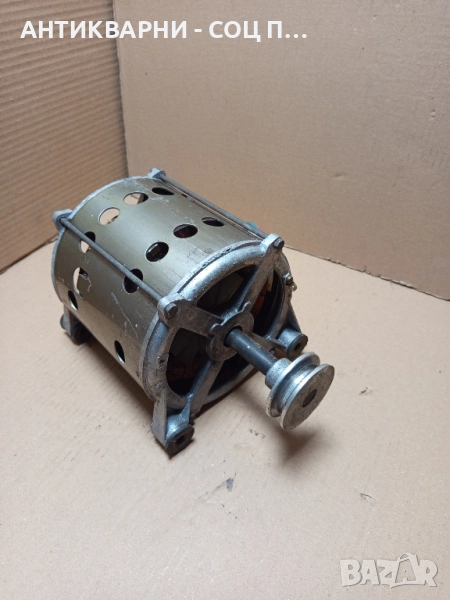 Стар Монофазен Електромотор От Стара Пералня. , снимка 1