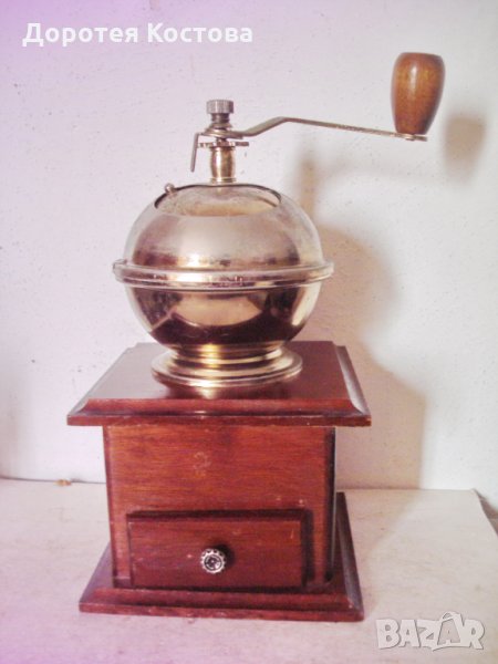 Стара красива дървена мелничка, снимка 1