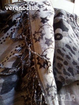 Дамски шал Пашмина, снимка 4 - Шалове - 26748085