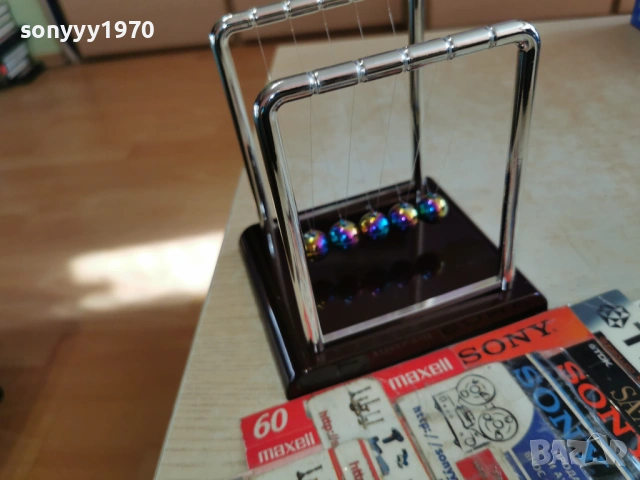 Люлката на Нютон-ХАМЕЛЕОН ТОПЧЕТА ОТ МЕТАЛ 1501261740, снимка 18 - Колекции - 53112369