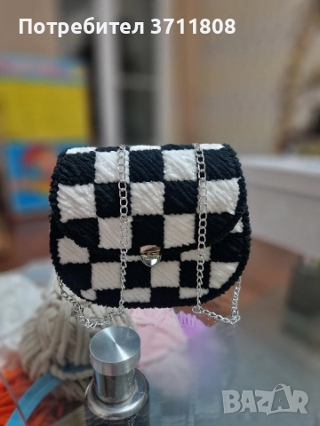 Меки чантички от плюшена прежда , снимка 7 - Чанти - 52128067