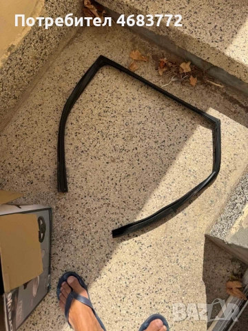 Упътнение водач на стъклото на задна дясна врата на Range Rover Evoque само за 50лв. BJ32-25766-A