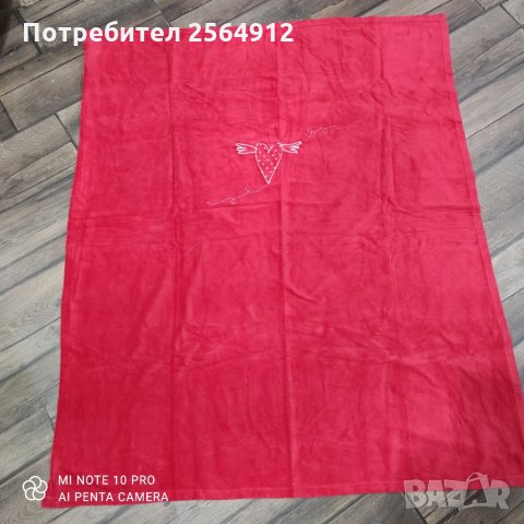 Продавам червено одеалце, снимка 1 - Олекотени завивки и одеяла - 32477547
