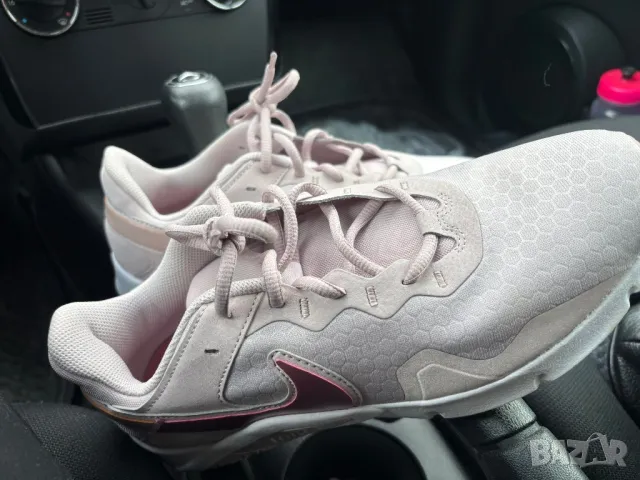 Nike Legend Essential 2  Маратонки Nike 42,5 см , снимка 2 - Маратонки - 48288438