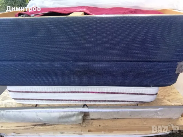 Спалня , снимка 2 - Спални и легла - 47295721