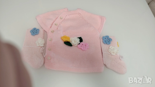 Нови пуловерче с терлички/+6 месеца, снимка 3 - Комплекти за бебе - 52494389