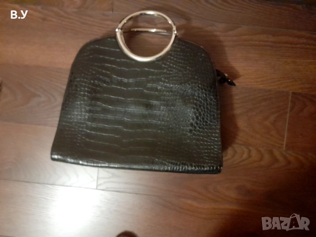 Дамска чанта Bata , снимка 2 - Чанти - 52252185