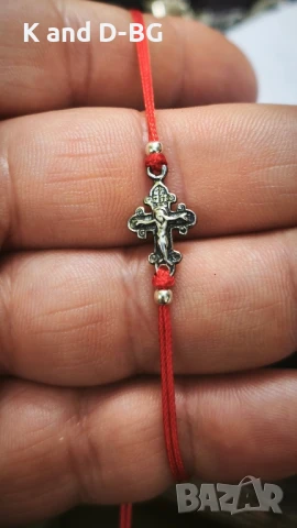 Гривна против уроки. гривничка от червен конец и сребърни елементи пробва 925, снимка 5 - Гривни - 50730591