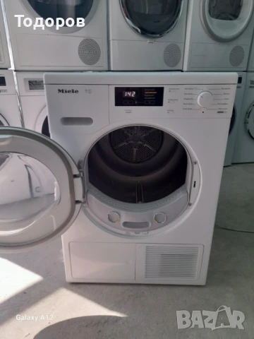 Сушилня с термопомпа Miele TKB 440 WP, 8 kg, снимка 2 - Сушилни - 50939564