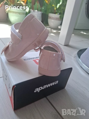 Бебешки лачени сандалки 20 размер , снимка 3 - Детски сандали и чехли - 51430452