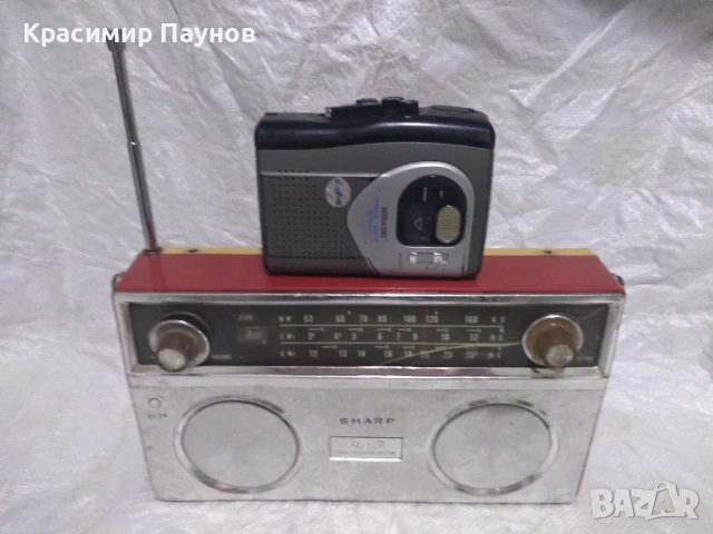 Радио ,,SHARP ,,и записващ уокмен ,,SONASHI,, made in Japan.,, За части . Двете за 40 лв., снимка 3 - Радиокасетофони, транзистори - 50564736