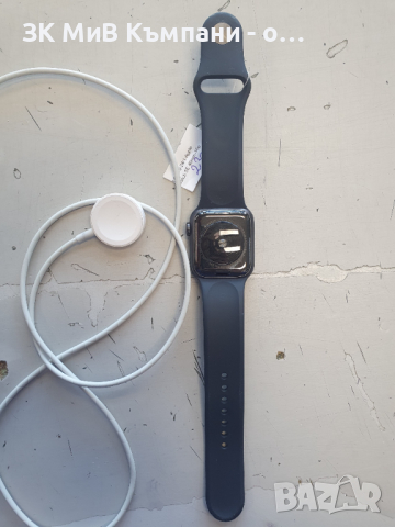 Apple Watch SE 40mm, снимка 3 - Смарт часовници - 44909924