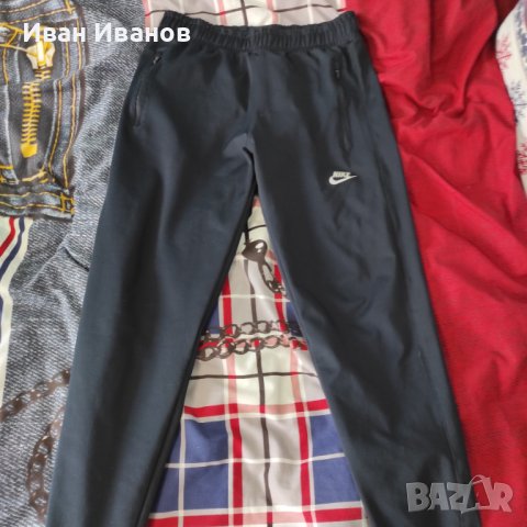 Nike - Спортен екип, снимка 2 - Спортни дрехи, екипи - 44856100