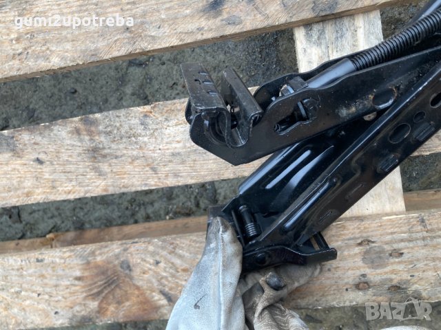 Крик за Кола Крик FORD FIESTA Fokus Форд Фиеста Оригинал, снимка 3 - Аксесоари и консумативи - 43629103