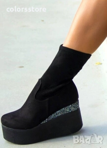 Боти на платформа - черен велур - 121K