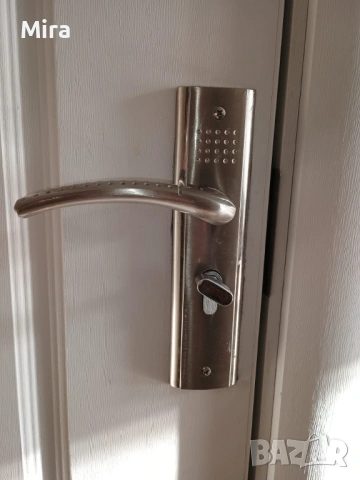 Интериорни врати