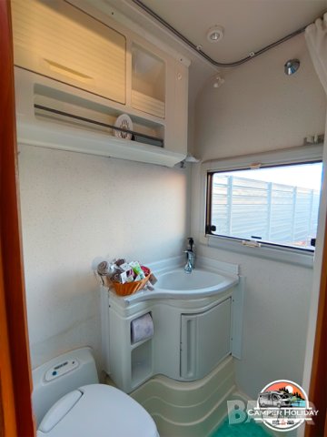 Кемпер под наем - 160лв/ден, напълно оборудван, 4 местен! , снимка 6 - Каравани и кемпери - 43627177