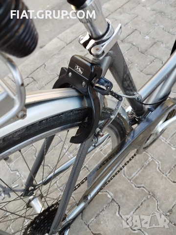 **Градски Giat 28Цола 21скорости НАЙ-УДОБНАТА РАМКА Алуминиев ВНОС Германия**, снимка 5 - Велосипеди - 53151167