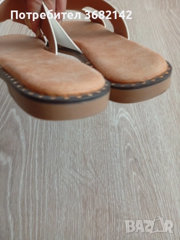 продавам дамски чехли , снимка 8 - Чехли - 52905153