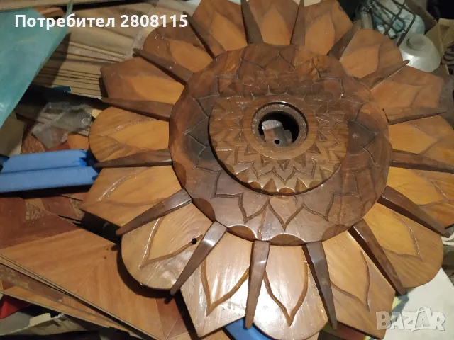 орехова дърворезба