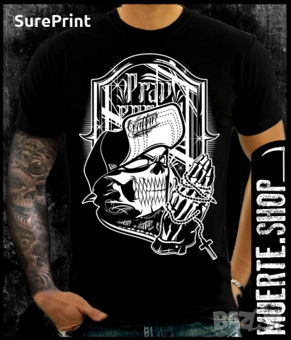 Черна тениска с щампа PRAY HANDS SKULL