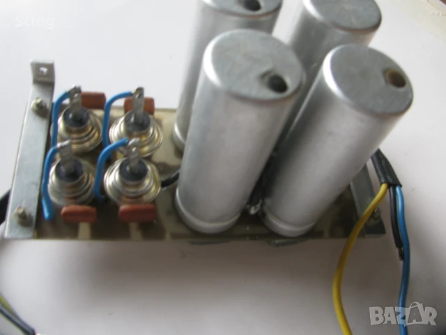 Двуполярен Изправител с Кондензатори Супер Як за Усилвател и др.