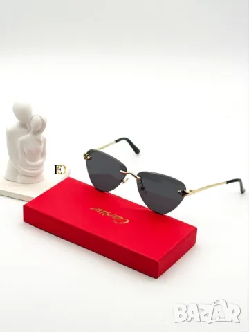 очила в калъф cartier , снимка 2 - Слънчеви и диоптрични очила - 50350176