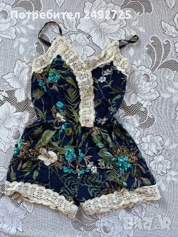 Гащеризон къс на цветя с дантела, снимка 1