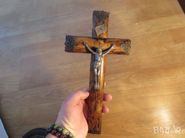 Стар кръст разпятие Христово, Исус Христос 31 х 16 см с красиви мотиви от метал религия, снимка 2 - Антикварни и старинни предмети - 35333798