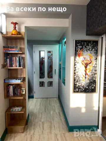 Ръчно изработена етажерка за книги,колекции или цветя