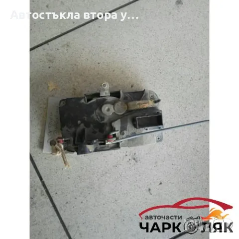 Брава врата предна дясна Ситроен Джъмпи, снимка 1